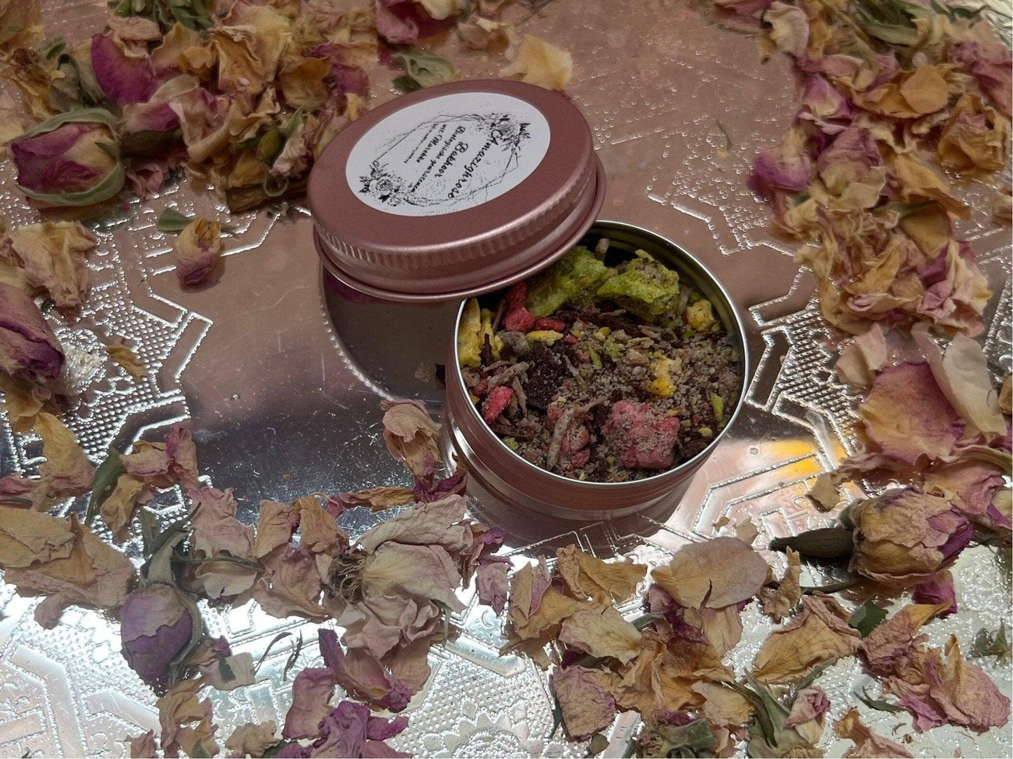 Maroccan Bakhoor Oud / Organic Incense stones Oud - Amazighrose