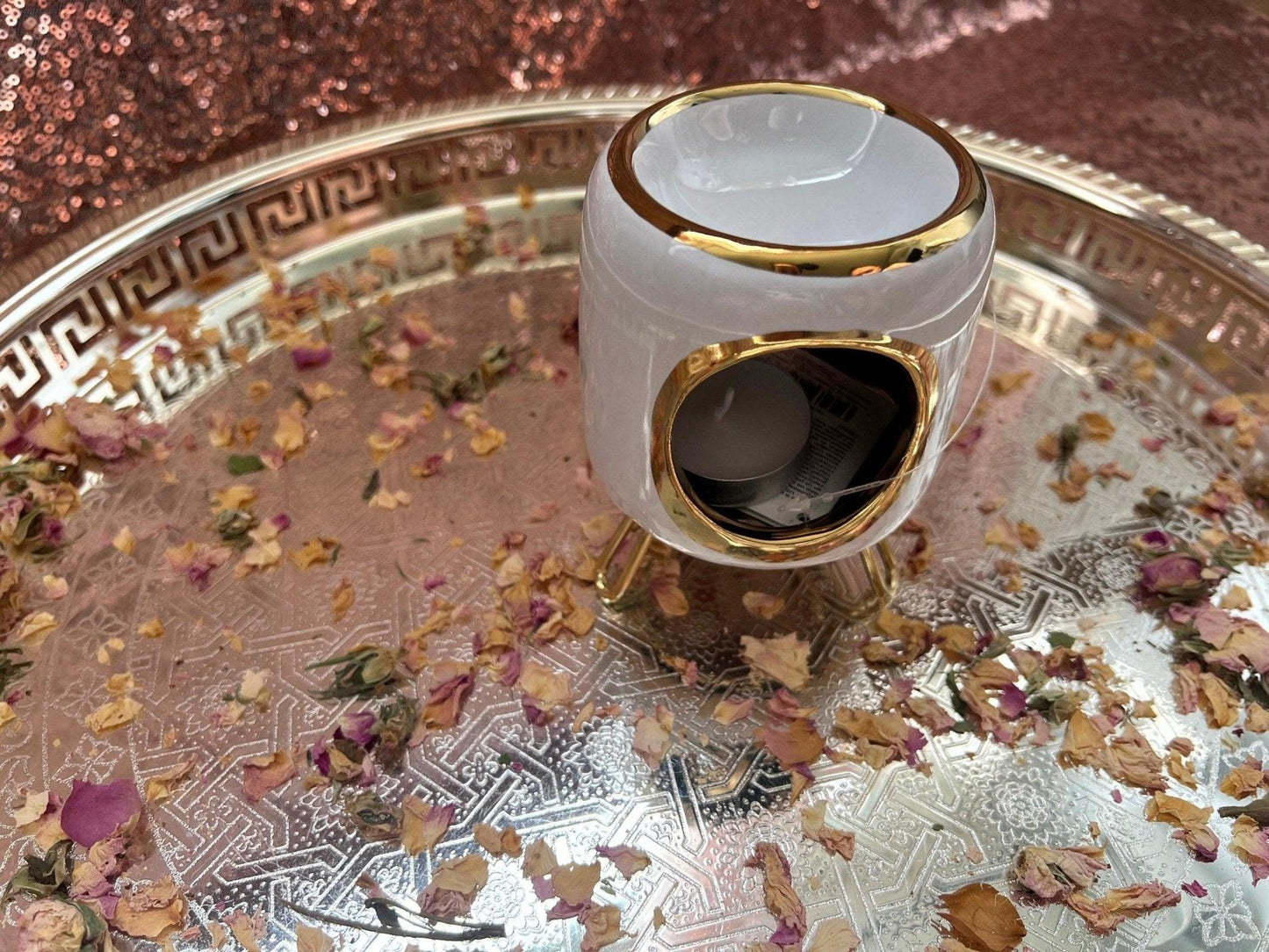 Round Oil Burner with Elegant Gold-Colored Details - Amazighrose