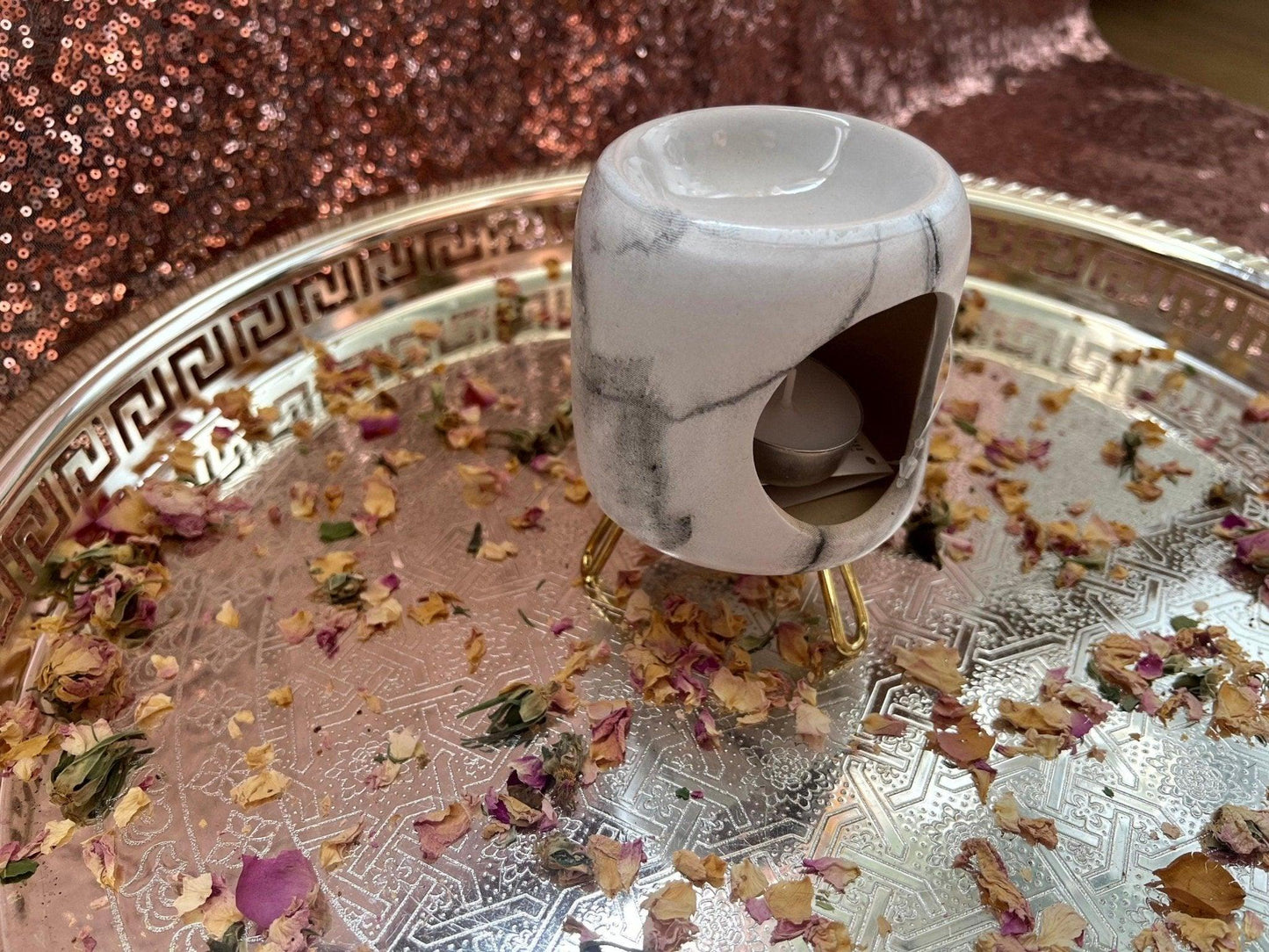 Round Oil Burner with Elegant Gold-Colored Details - Amazighrose