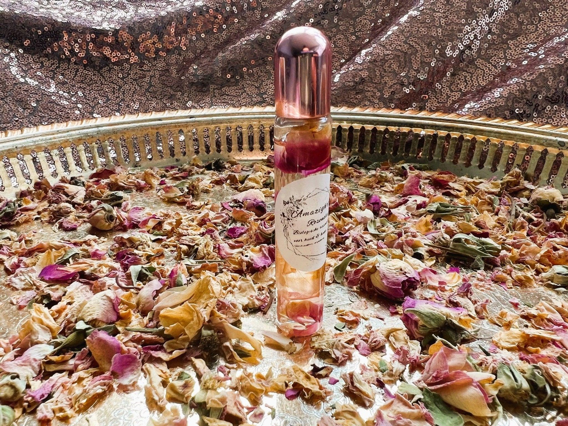 Organic distilled rose oil made in the rose city (Kelaat Magouna) 100% natural - Amazighrose